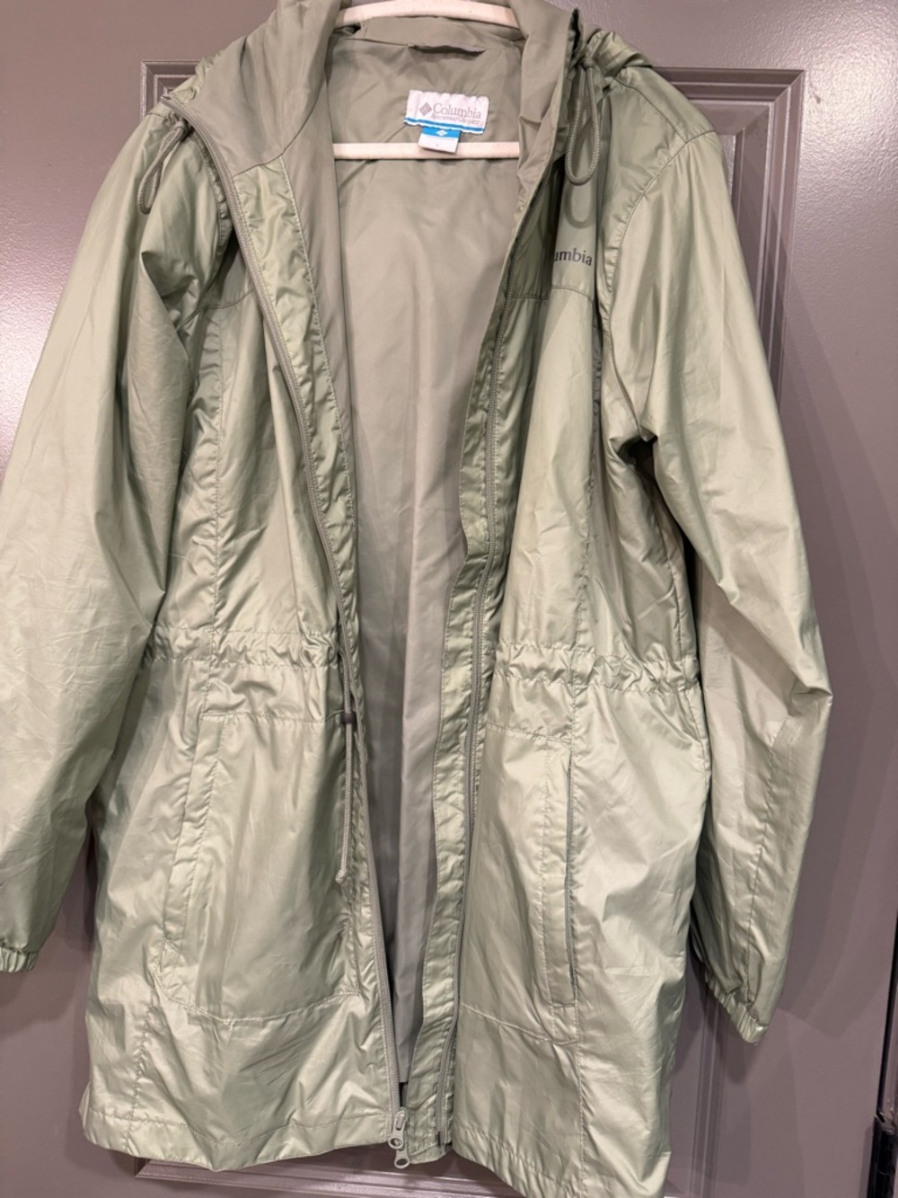 Columbia Light Sage Green Packable Jacket with Hood
